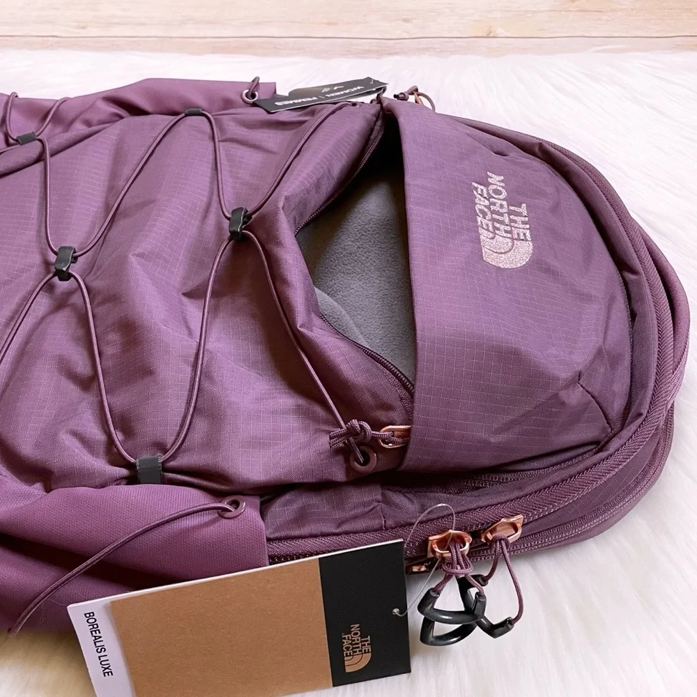 The North Face Women’s Borealis Luxe 27 Liter Backpack - Picture 5 of 9